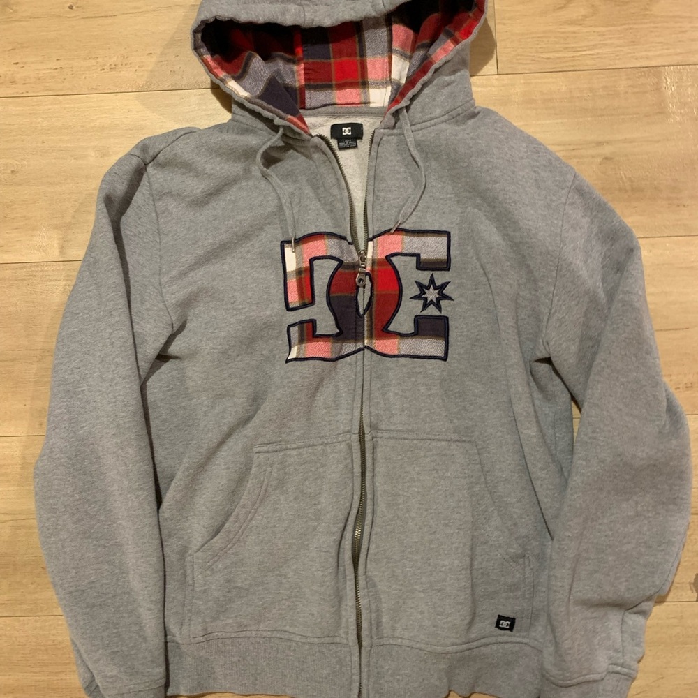 DC Red Flannel Pattern Grey Zip-up Size L